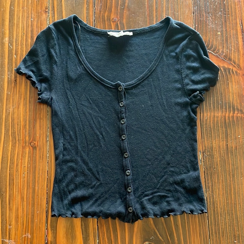 Black short sleeve Henley